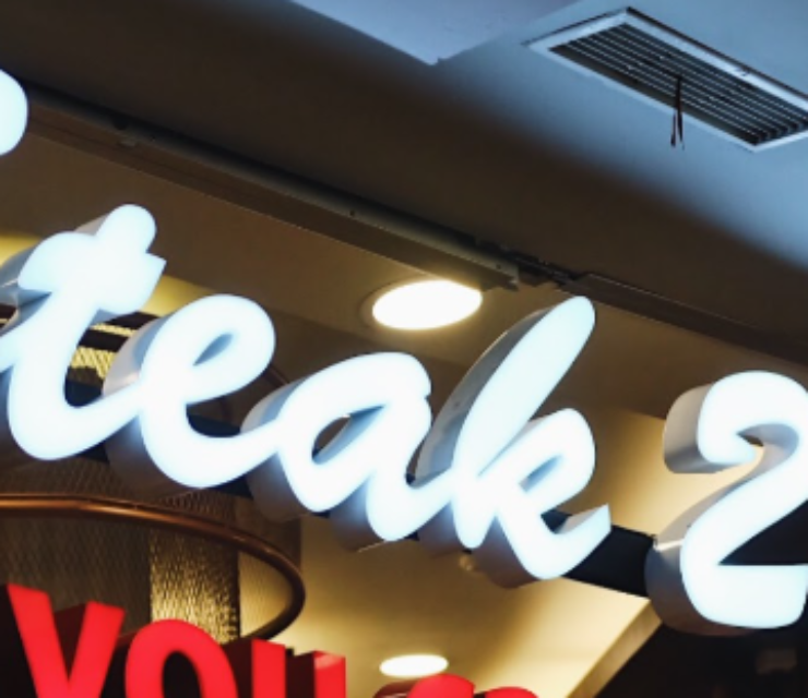 Need Food Photographer this Wednesday di AEON Delta Mas for Steak Menu