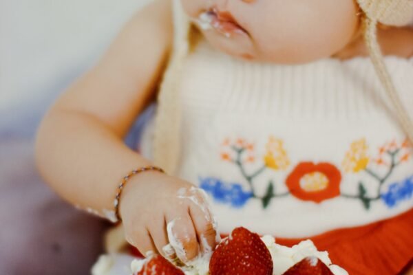 1 Hour Smash Cake Photoshoot + Edit (Home Service)